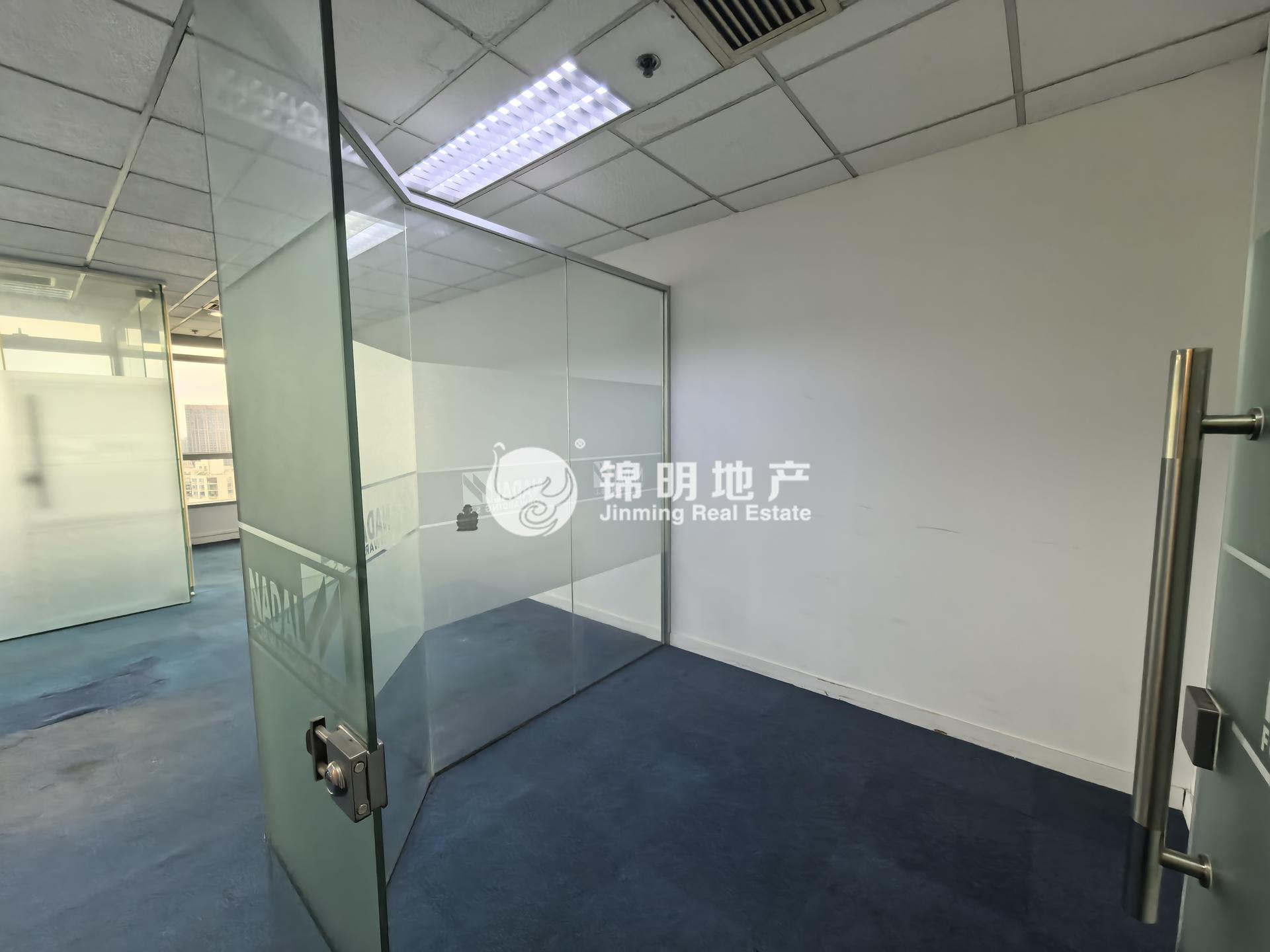 南京西路仲益大厦65平米写字楼出租